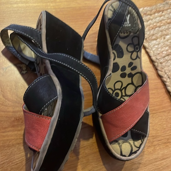 - Fly London - Picture 2 of 3